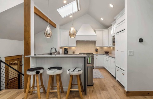 Vail House | Evergreen Escape - Home for 10