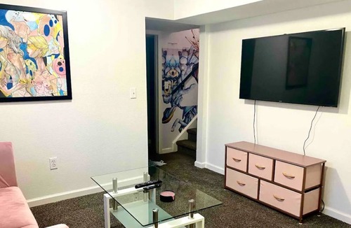 Lakewood House | Exclusive Stay Private Room 1: Adults Only + Near Red Rocks