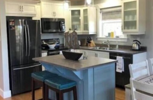 Rocky Harbour Ski Chalet | Executive Living in our Purple Three-Bedroom Chalet
