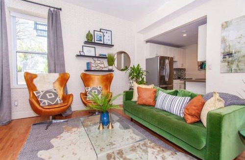 Highland Park House | Expansive Essential Triplex near T