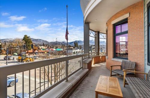 Downtown Steamboat Springs House | Expansive Luxury Condo - Downtown - Summer AC