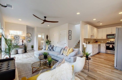 East MLK House | Expansive Luxury Escape | Private Pool