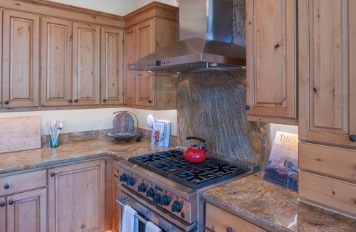 Old Town Condo | Experience Mountain Luxury at Its Finest: 5-Bedroom Retreat In Winter Park
