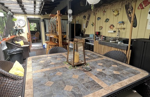 Kapoho House | Experience Pahoa in style - Spacious 5-Bedroom Vacation Home, Entire 1st floor
