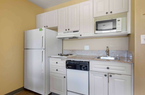 College Hotel | Extended Stay America Suites Fairbanks Old Airport Way