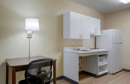 College Hotel | Extended Stay America Suites Fairbanks Old Airport Way
