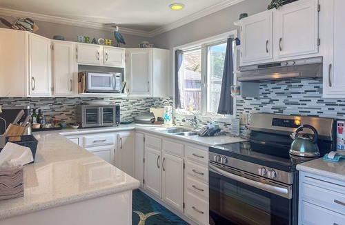 Bodega Bay House | Fabella - Ocean front cottage, spectacular Views, short walk to the beach.