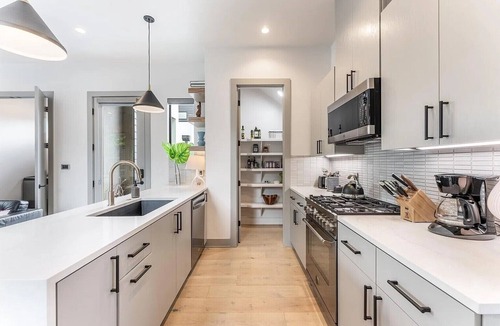 Galindo House | Fabulous 2-bedroom townhome in vibrant Austin. Close to downtown!