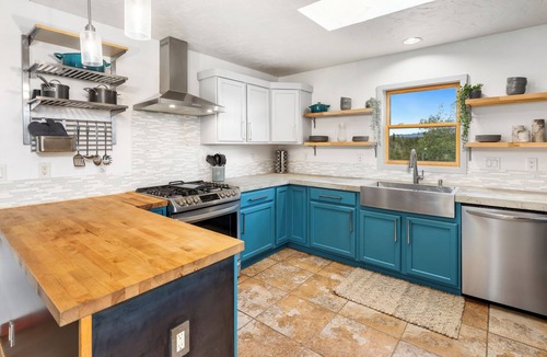 Hartsel Cabin | Fairplay ranch estate — 5BR, hot tub, game room