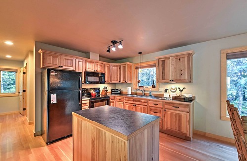 Sunrise Cabin | Family Cabin: Explore Alaska's Favorite Playground