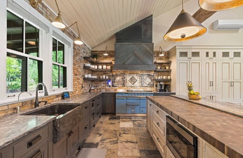 Hermosa House | Farmhouse with Hot Tub, Game Room, Pond and Creek