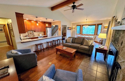 Bretton Woods Villa | Fc44 Renovated 3bed 3bath Forest Cottage AC, Views, Yard, Fast Wifi Walk to Skiing!