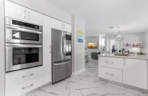 Lauderdale Beach House | FIFA Perfect | Oceana: Pool, Game Room, Walk to Beach