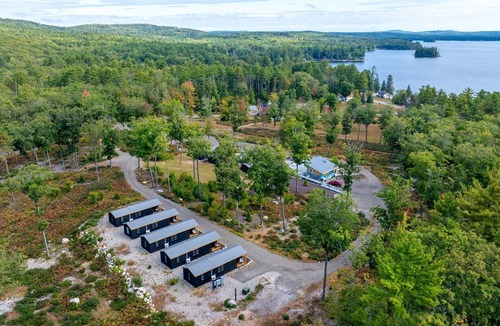 North Sebago Villa | Finch Limit 4 2 Bedroom Cabin