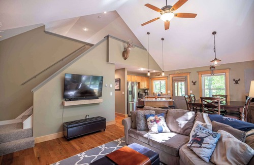 Birchview by the Saco House | Finley Lodge | 5 Mins to Attitash | Game Room