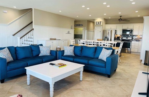 Holden Beach House | FINS to the Left - Duplex East Side
