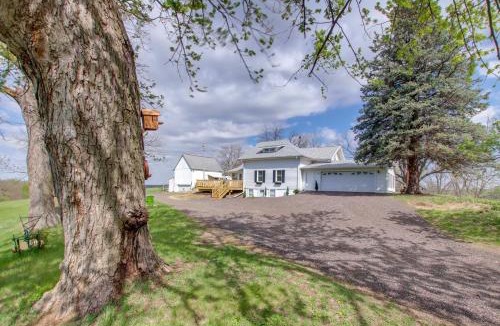 Colfax House | Fire Pit & Amazing Views! 15-Acre Colfax Farmhouse