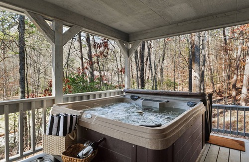 Sautee Nacoochee House | Firefly Lodge -4 bedroom cabin minutes from Helen-Pet Friendly, Hot Tub, Firepit