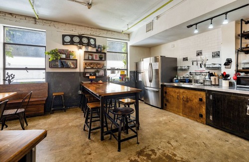 Downtown Austin Hostel | Firehouse Hostel