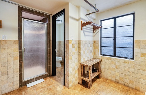 Downtown Austin Hostel | Firehouse Hostel