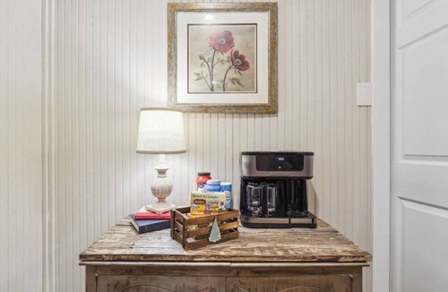 Ellijay Cabin | Firepit, Near Waterfalls| Private Getaway| Perfect for Couples!
