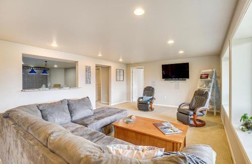 Ketchikan Apartment | Fish & Hike: Apartment w/Pool Table in Ketchikan!
