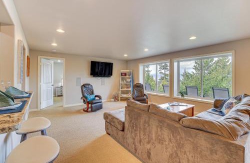 Ketchikan Apartment | Fish & Hike: Apartment w/Pool Table in Ketchikan!