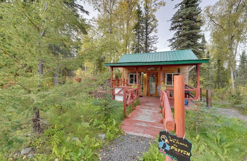 Ridgeway Cottage | Fish, Hike & Explore: Lakefront Cabin in Soldotna