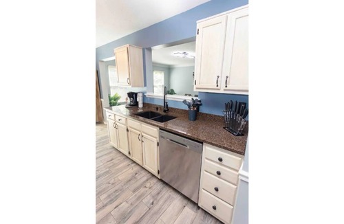 Independence House | Flagstone Oasis, Modern 4BR , W/Game Room