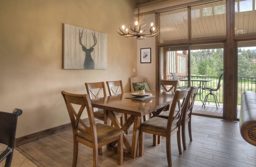 Purgatory House | Fore the Views Townhome | AC, Pool, Hot Tub, Golf & Ski