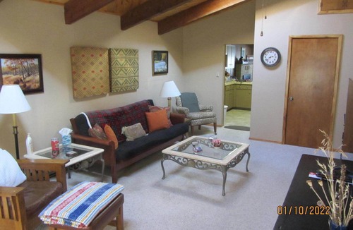 Ponderosa Pines House | Forest View - 4 bedroom, skiing, fishing, hiking, wildlife. STR permit #1061