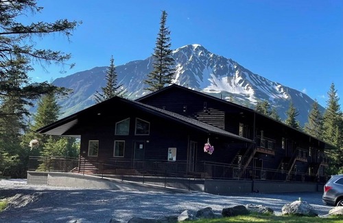 Seward Ski Chalet | Forget-Me-Not Chalet at Spruce Lodge