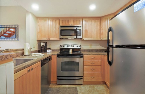 Copper Mountain Village Condo | Foxpine 4 Bedroom Condo #306/308 by RedAwning