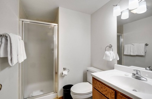 Copper Mountain Village Hotel | Foxpine Hotel Style Room with 1 Bed #214 by RedAwning