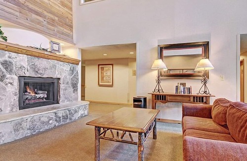Copper Mountain Village Hotel | Foxpine Hotel Style Room with 1 Bed #311 by RedAwning