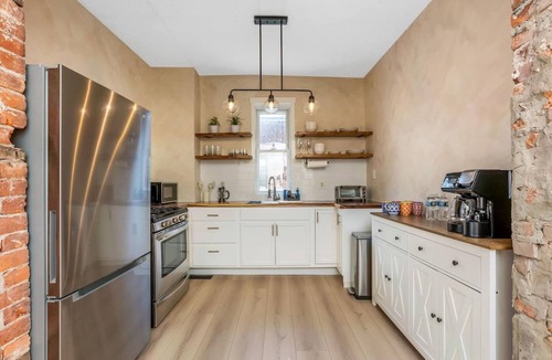 Franklin Park House | Franklin Park Gem w/Private Gate to East Market