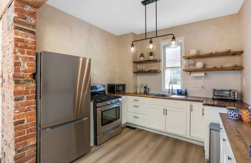 Franklin Park House | Franklin Park Gem w/Private Gate to East Market