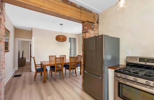 Franklin Park House | Franklin Park Gem w/Private Gate to East Market