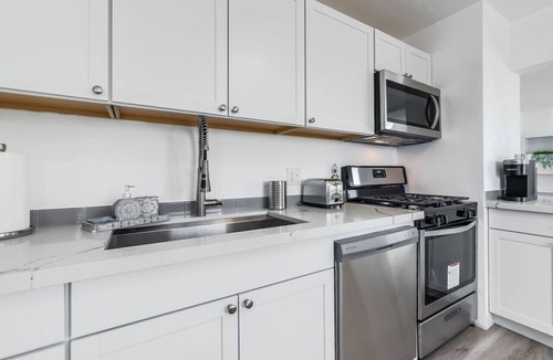Hilltop Apartment | Fresh 1BR/1BA in Downtown Tacoma - 2