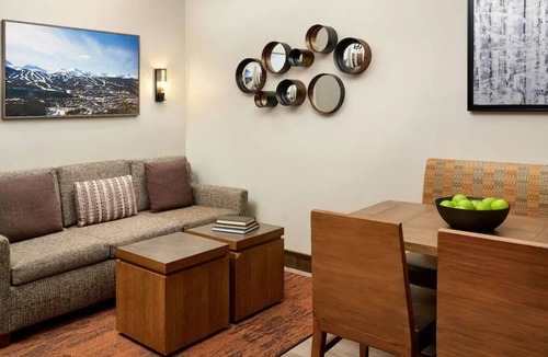 The Highlands Hotel | Fresh SNOW! Exquisite Upscale Oasis · Ski Resortn