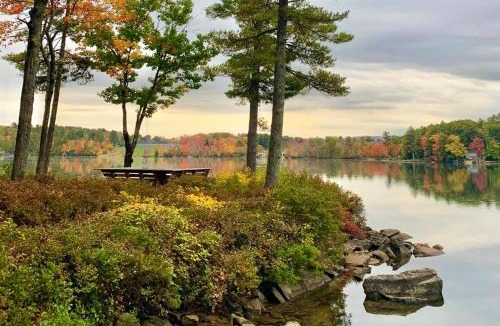 Wolfeboro House | Friendly Pines Cabin