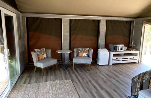 Marble Falls RV Rental | Fully-Equipped Safari Tent Rental in Burnet for Luxury Glamping in Texas