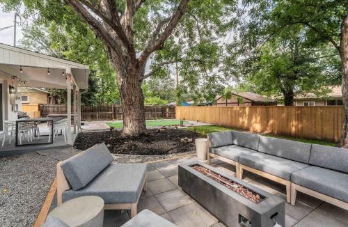 Alta Vista Area House | Game Room- Hot Tub- Sauna & Projector