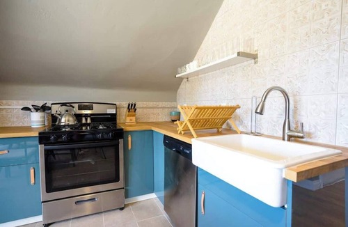 City Park West Apartment | Gaylord by Modern Midstay/1Block to CityPark #G4