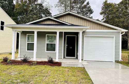 Sunset Beach Cottage | Get Comfy and Stay Awhile -Sunset Cottage- 5 min from Golfing!