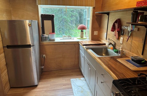 Kalifornsky Cabin | Glamping Alaska Style - 5 Minutes to Kasilof Beach