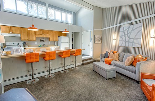 Peak 8 Condo | Gold Camp Gold Pan Condo: On Shuttle Route