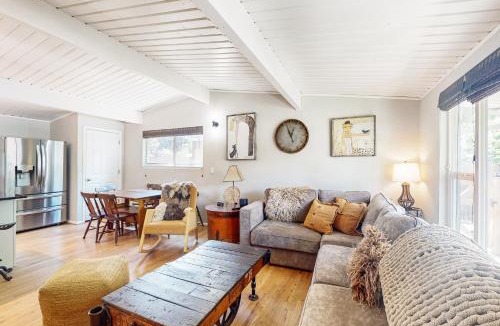 Central Colorado Springs House | Goldfish Glen