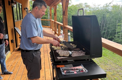 Carrabassett Valley House | Golf/Bike Groups, Wedding Parties, Ski/Snowmobile Families!