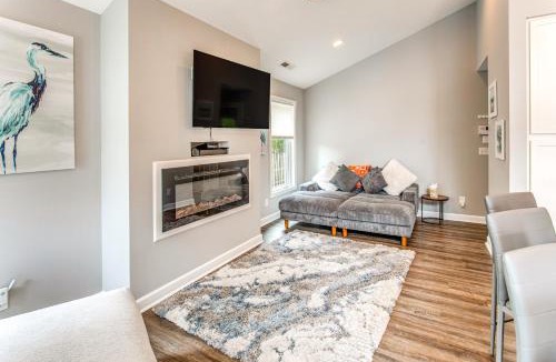 Little River House | Golf Cart Included: Little River Cottage w/Deck!